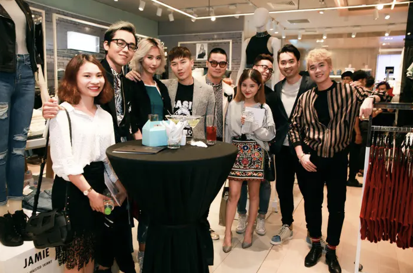 Topshop từng l&agrave; thanh xu&acirc;n của hội mặc &ldquo;chất