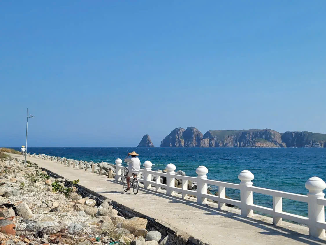 Kh&aacute;m ph&aacute; B&iacute;ch Đầm: L&agrave;ng ch&agrave;i hoang sơ giữa Nha Trang năm 2026 - Ảnh 13.