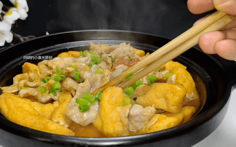 M&oacute;n om chua ngọt đơn giản từ đậu phụ, thịt nạc v&agrave; c&agrave; chua cho bữa cơm ngon miệng - Ảnh 1.