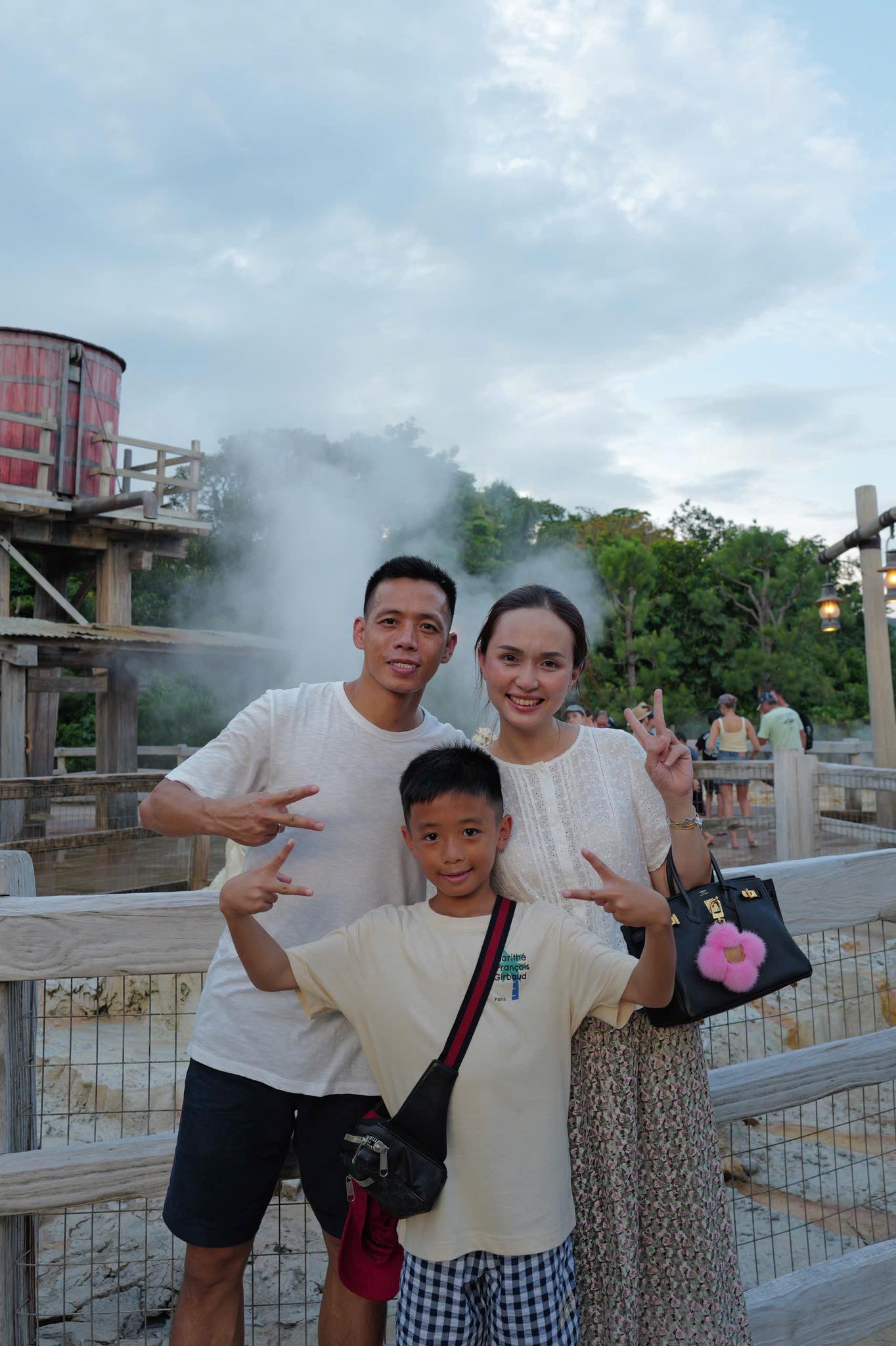 Huyền Mi tiết lộ về Văn Quyết: T&igrave;nh y&ecirc;u v&agrave; N&eacute;t t&iacute;nh c&aacute;ch trong cuộc sống gia đ&igrave;nh - Ảnh 5.