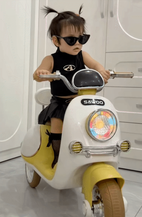 B&eacute; Cốm - con g&aacute;i TikToker Long Chun g&acirc;y sốt v&igrave; vẻ ngo&agrave;i xinh xắn, nết ăn cưng đến mức mẹ n&agrave;o cũng muốn xin v&iacute;a!- Ảnh 18.