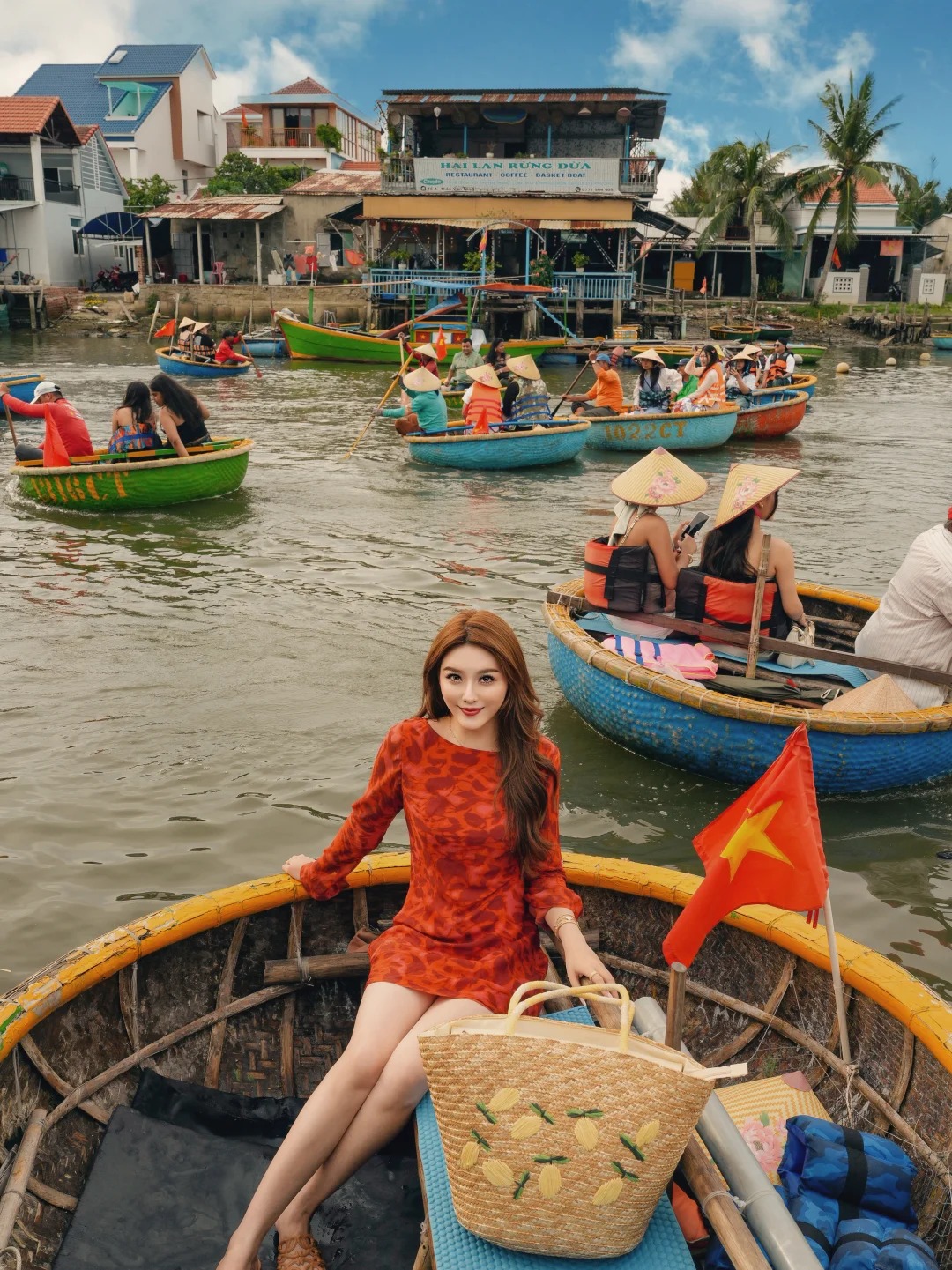 Kh&aacute;ch Trung Quốc kh&aacute;m ph&aacute; Đ&agrave; Nẵng v&agrave; Hội An: Thi&ecirc;n đường du lịch miền Trung 2026 - Ảnh 10.