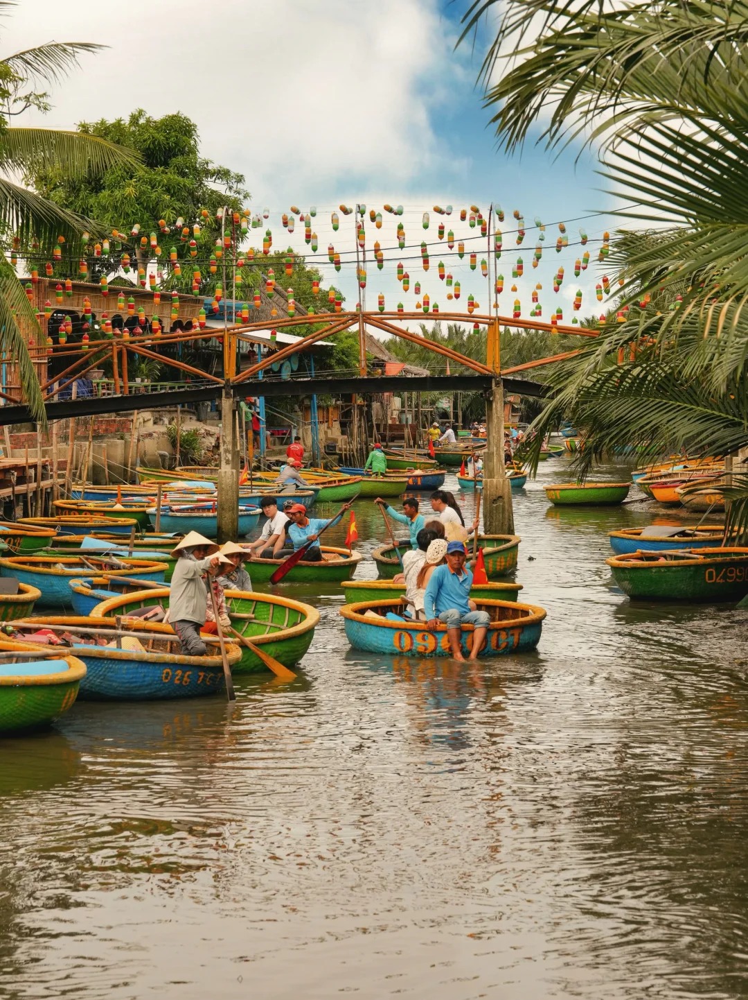 Kh&aacute;ch Trung Quốc kh&aacute;m ph&aacute; Đ&agrave; Nẵng v&agrave; Hội An: Thi&ecirc;n đường du lịch miền Trung 2026 - Ảnh 11.