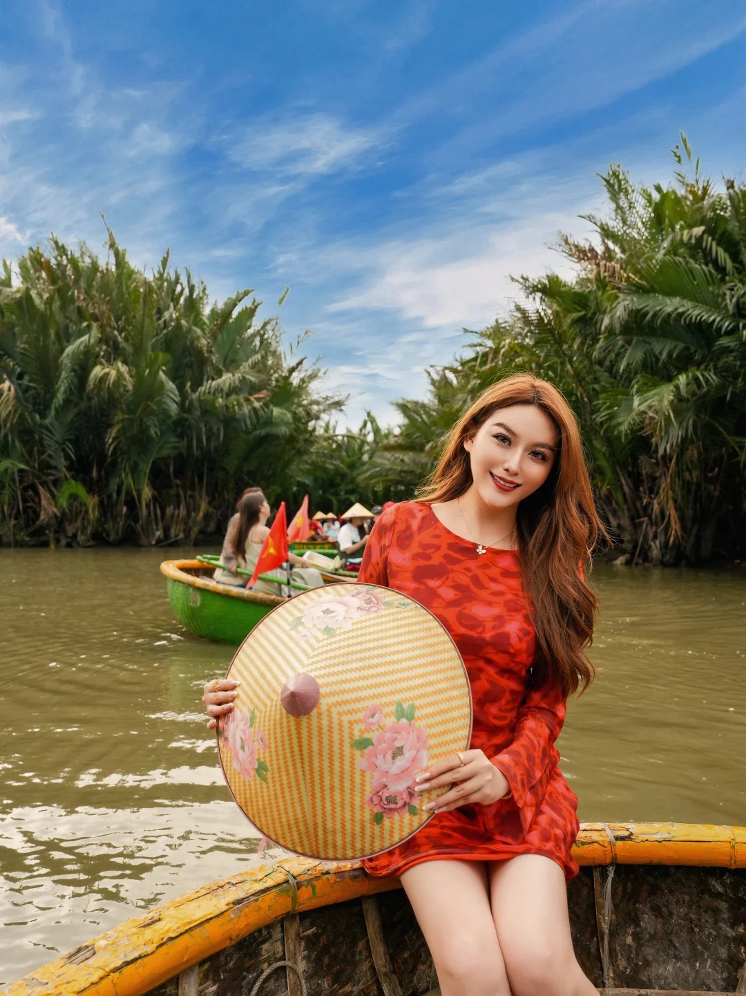 Kh&aacute;ch Trung Quốc kh&aacute;m ph&aacute; Đ&agrave; Nẵng v&agrave; Hội An: Thi&ecirc;n đường du lịch miền Trung 2026 - Ảnh 8.