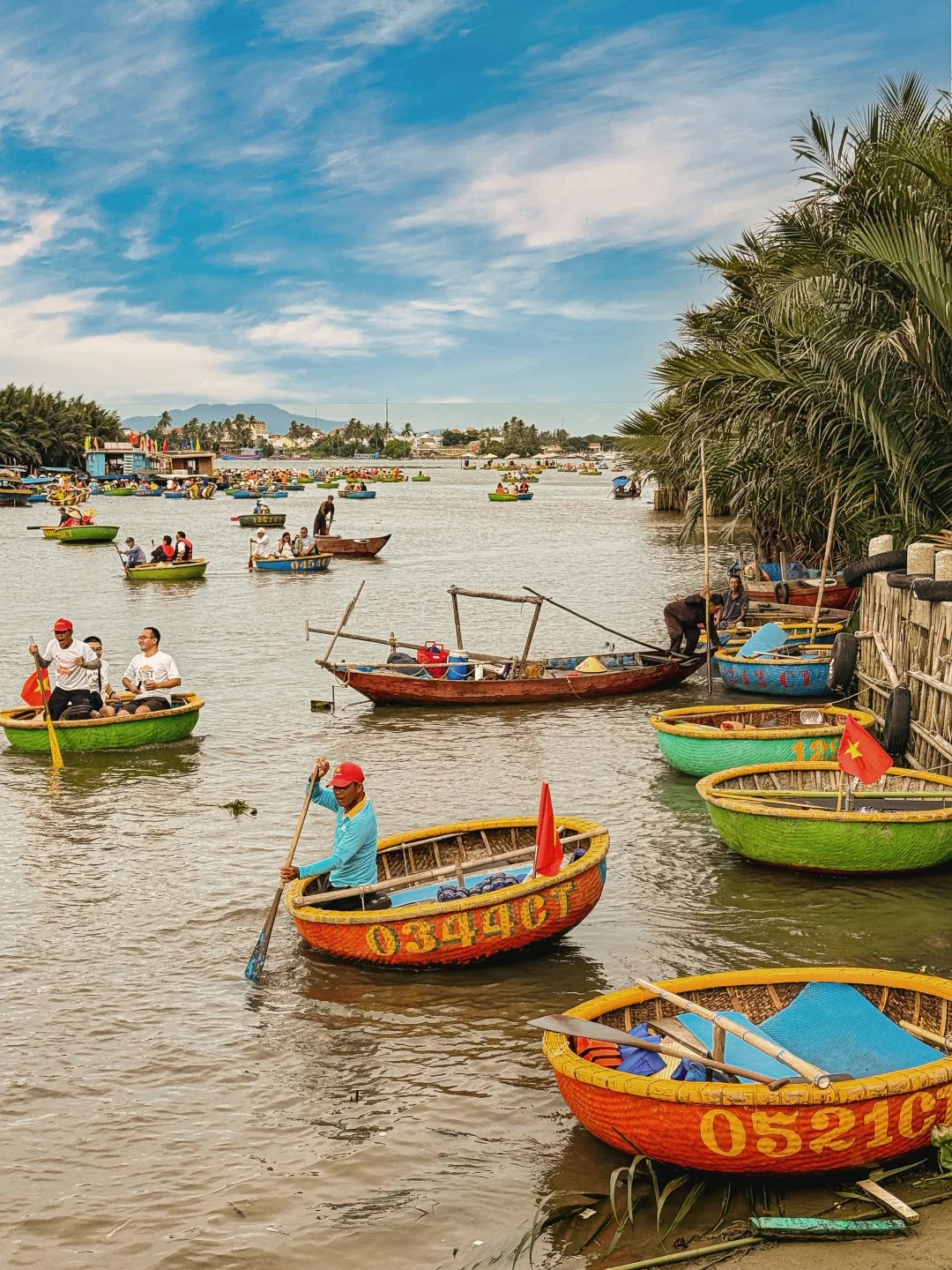 Kh&aacute;ch Trung Quốc kh&aacute;m ph&aacute; Đ&agrave; Nẵng v&agrave; Hội An: Thi&ecirc;n đường du lịch miền Trung 2026 - Ảnh 12.