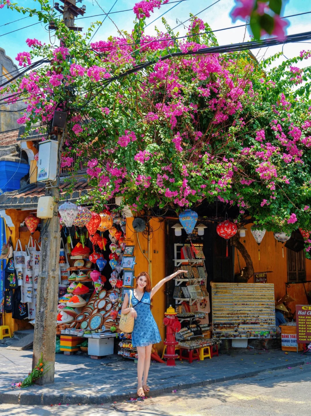 Kh&aacute;ch Trung Quốc kh&aacute;m ph&aacute; Đ&agrave; Nẵng v&agrave; Hội An: Thi&ecirc;n đường du lịch miền Trung 2026 - Ảnh 2.