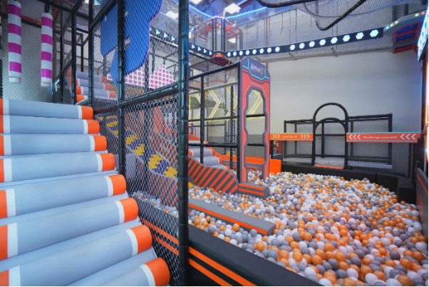 H&agrave; Nội t&igrave;m ra tọa độ v&agrave;ng cho con vận động: S&acirc;n chơi 1.500m&sup2; chuẩn Ch&acirc;u &Acirc;u, b&eacute; chơi m&ecirc; mải, mẹ thảnh thơi cafe - Ảnh 1.