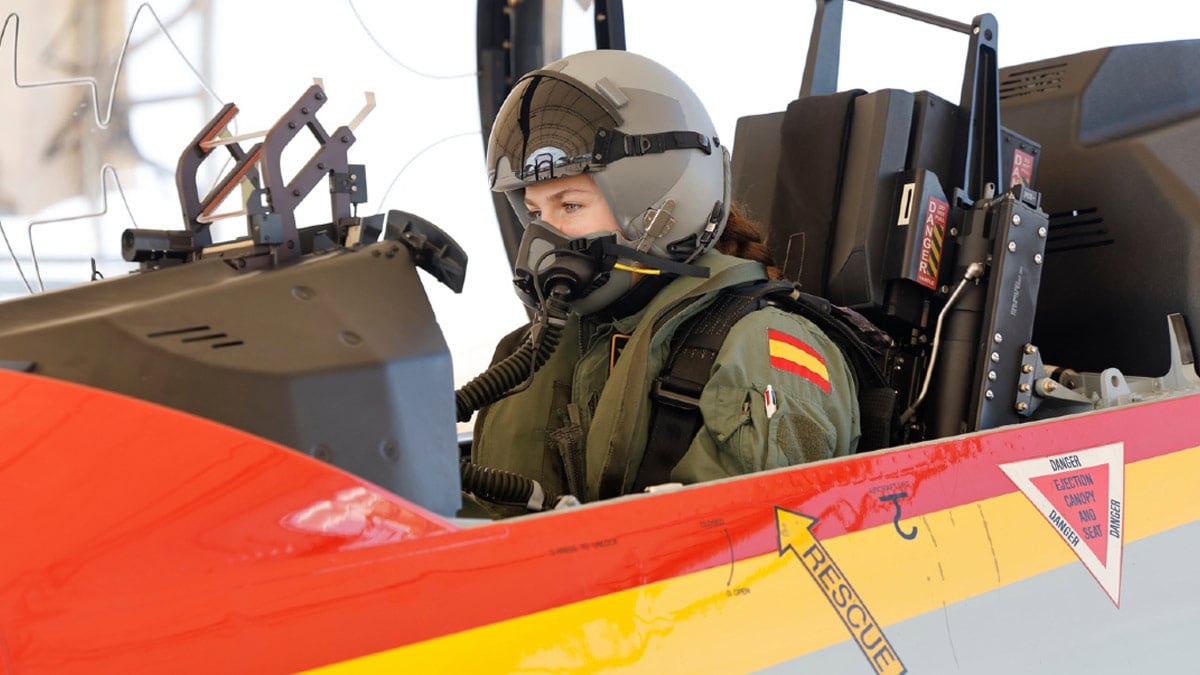 C&ocirc;ng ch&uacute;a Leonor được huấn luyện khắc nghiệt như nam giới: 3 năm lục qu&acirc;n, hải qu&acirc;n, kh&ocirc;ng qu&acirc;n v&agrave; b&agrave;i học 