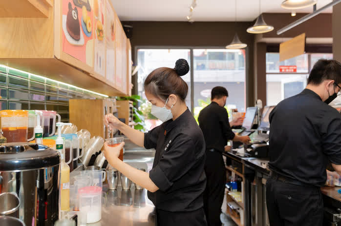 Kh&ocirc;ng đ&oacute;ng BHYT bị giữ lương: Quy định v&agrave; quyền lợi của sinh vi&ecirc;n l&agrave;m th&ecirc;m - Ảnh 2.