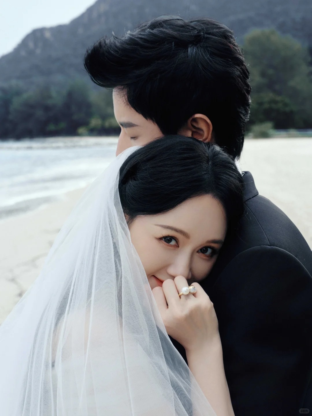 Trần Kiều &Acirc;n v&agrave; chồng trẻ: H&ocirc;n nh&acirc;n hạnh ph&uacute;c v&agrave; nhan sắc kh&ocirc;ng tuổi 2026 - Ảnh 9.