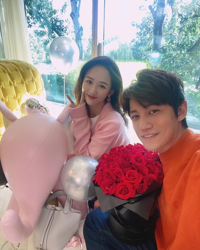 Trần Kiều &Acirc;n v&agrave; chồng trẻ: H&ocirc;n nh&acirc;n hạnh ph&uacute;c v&agrave; nhan sắc kh&ocirc;ng tuổi 2026 - Ảnh 10.