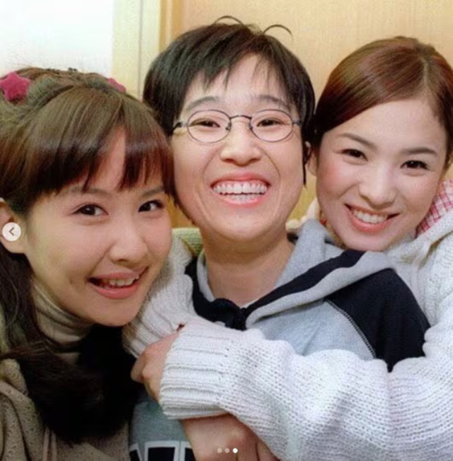 Song Hye Kyo v&agrave; Jo Yeo Jeong: Hẹn h&ograve; ấm c&uacute;ng tại nh&agrave; ri&ecirc;ng năm 2026 - Ảnh 3.