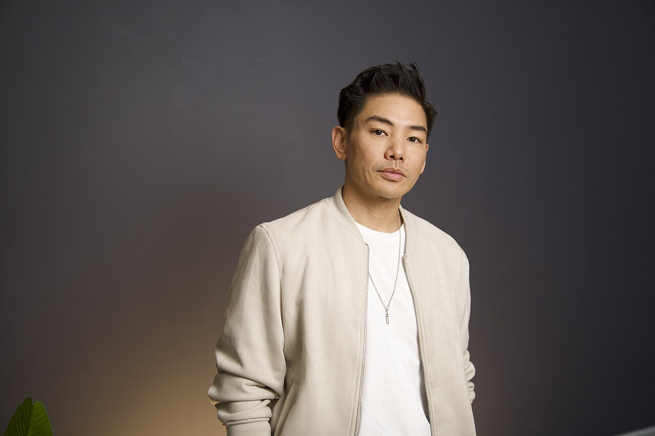 Hậu duệ Khổng Tử Jeffrey Kung cưới ch&aacute;u g&aacute;i tỷ ph&uacute; Malaysia: Cuộc t&igrave;nh qua mạng - Ảnh 2.