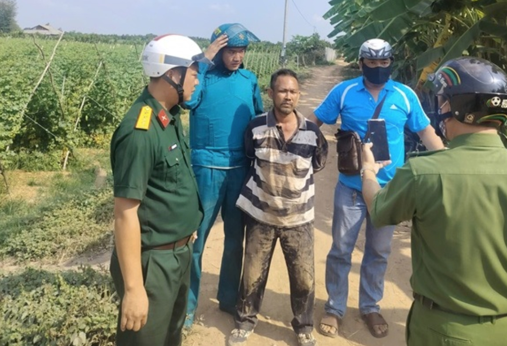 X&oacute;t xa ho&agrave;n cảnh th&agrave;nh vi&ecirc;n tổ an ninh trật tự bị đ&acirc;m tử vong khi l&agrave;m nhiệm vụ - Ảnh 2.