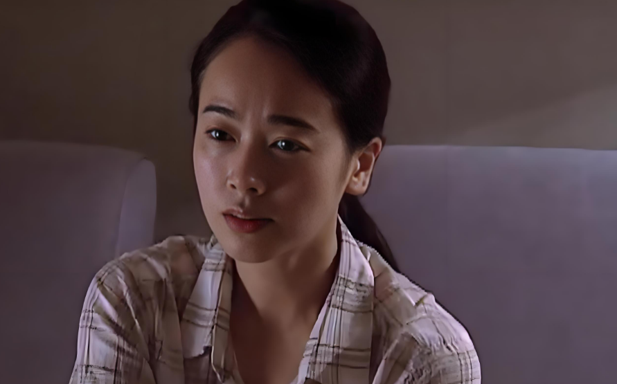 Bị nh&agrave; chồng hắt hủi đuổi đi, t&ocirc;i bế con ra ở trọ, 3 năm sau bố mẹ chồng đến cầu xin t&ocirc;i đưa con quay về - Ảnh 1.