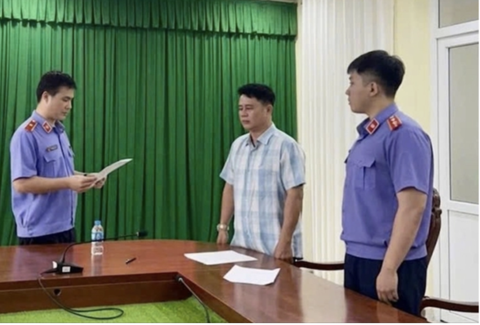 Vụ tai nạn giao th&ocirc;ng Vĩnh Long: Xử l&yacute; nghi&ecirc;m c&aacute;n bộ vi phạm để bảo vệ uy t&iacute;n lực lượng - Ảnh 1.