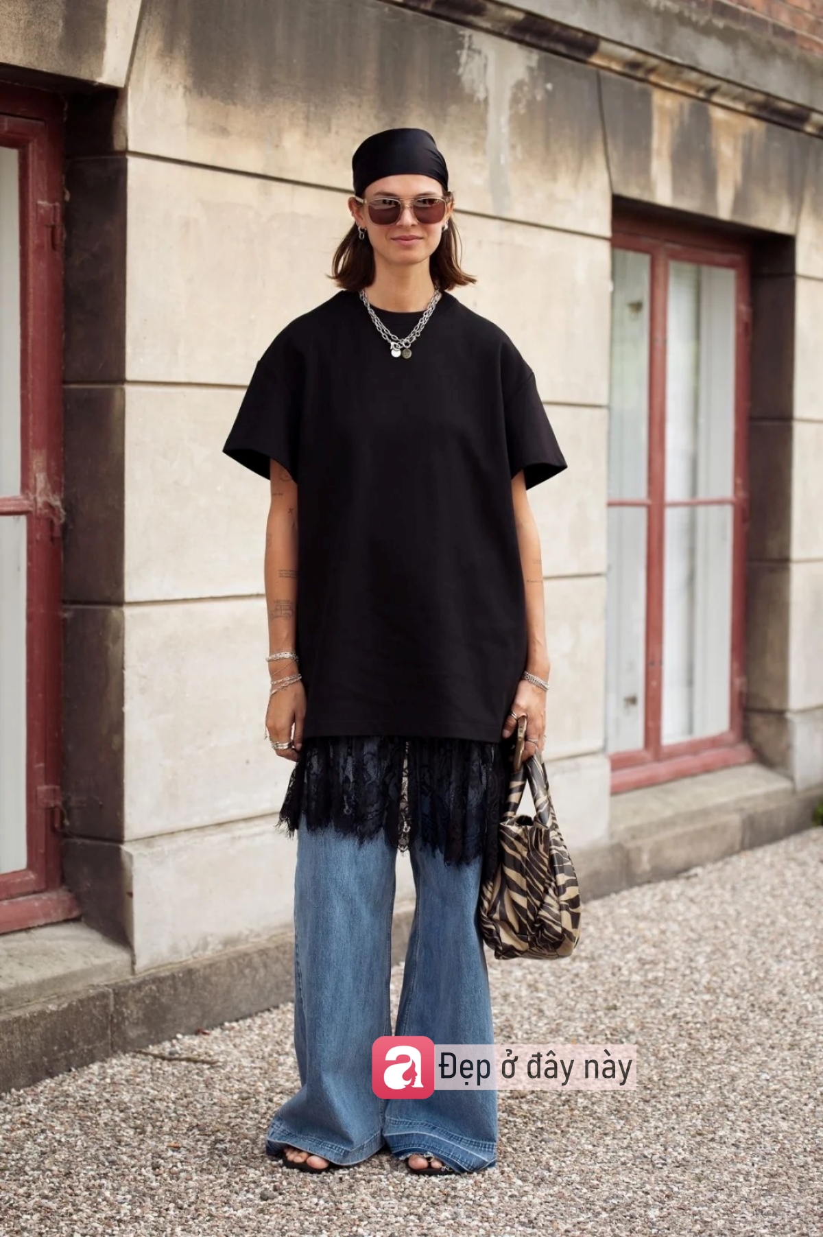 Phối v&aacute;y với quần l&agrave; một c&aacute;ch tuyệt vời đ&aacute;ng thử cho h&egrave; n&agrave;y!- Ảnh 8.