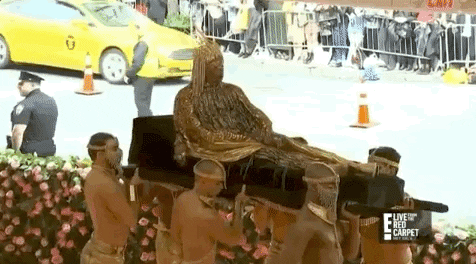 Chưa c&oacute; m&ugrave;a Met Gala n&agrave;o m&agrave; ai cũng 