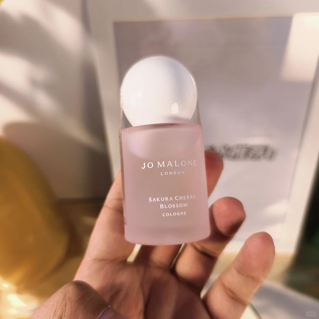 Nước hoa thu h&uacute;t t&igrave;nh y&ecirc;u gi&uacute;p bạn tho&aacute;t ế ngay năm 2026 với phong thủy vượng kh&iacute; - Ảnh 6.