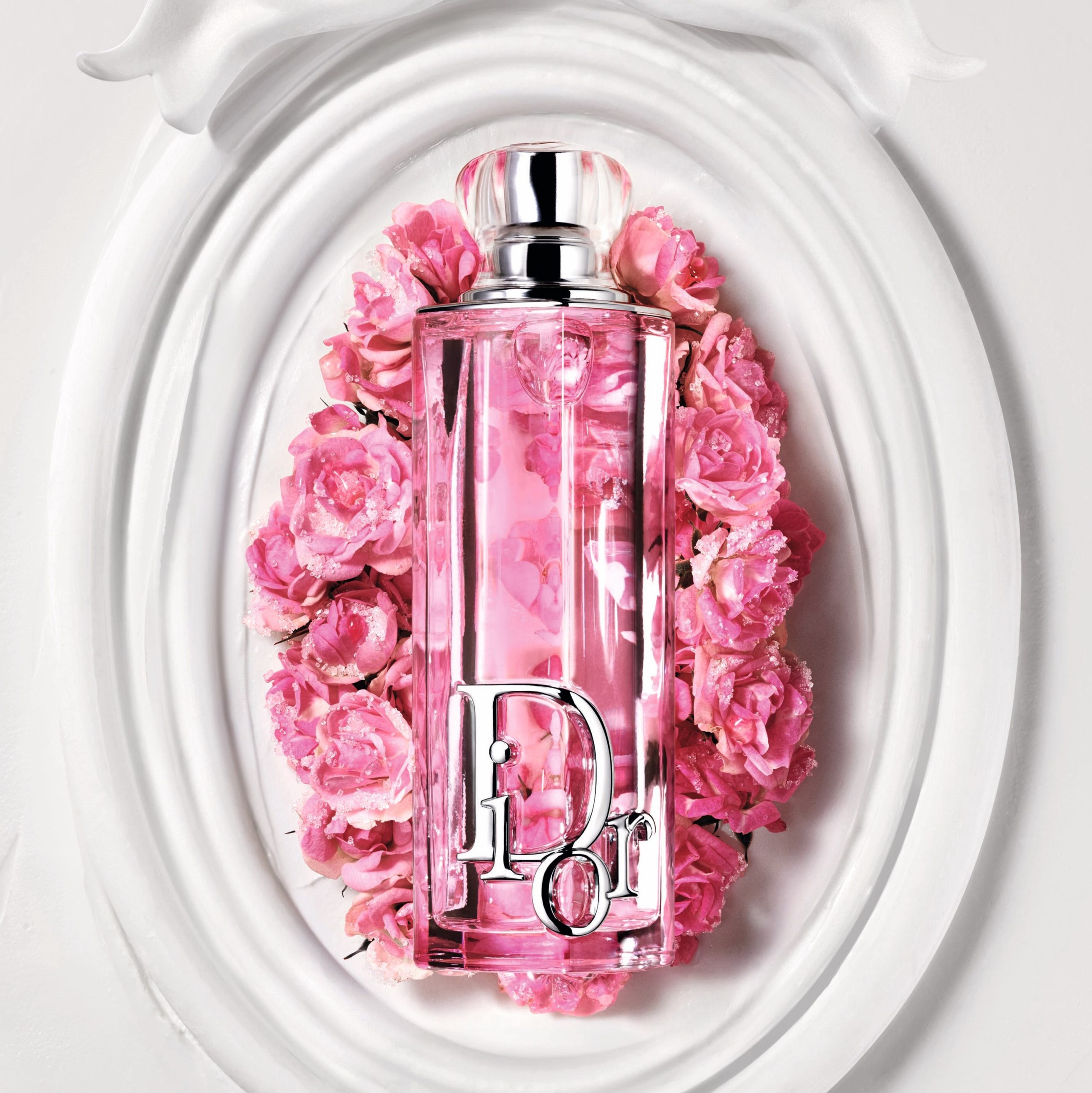 Nước hoa thu h&uacute;t t&igrave;nh y&ecirc;u gi&uacute;p bạn tho&aacute;t ế ngay năm 2026 với phong thủy vượng kh&iacute; - Ảnh 7.