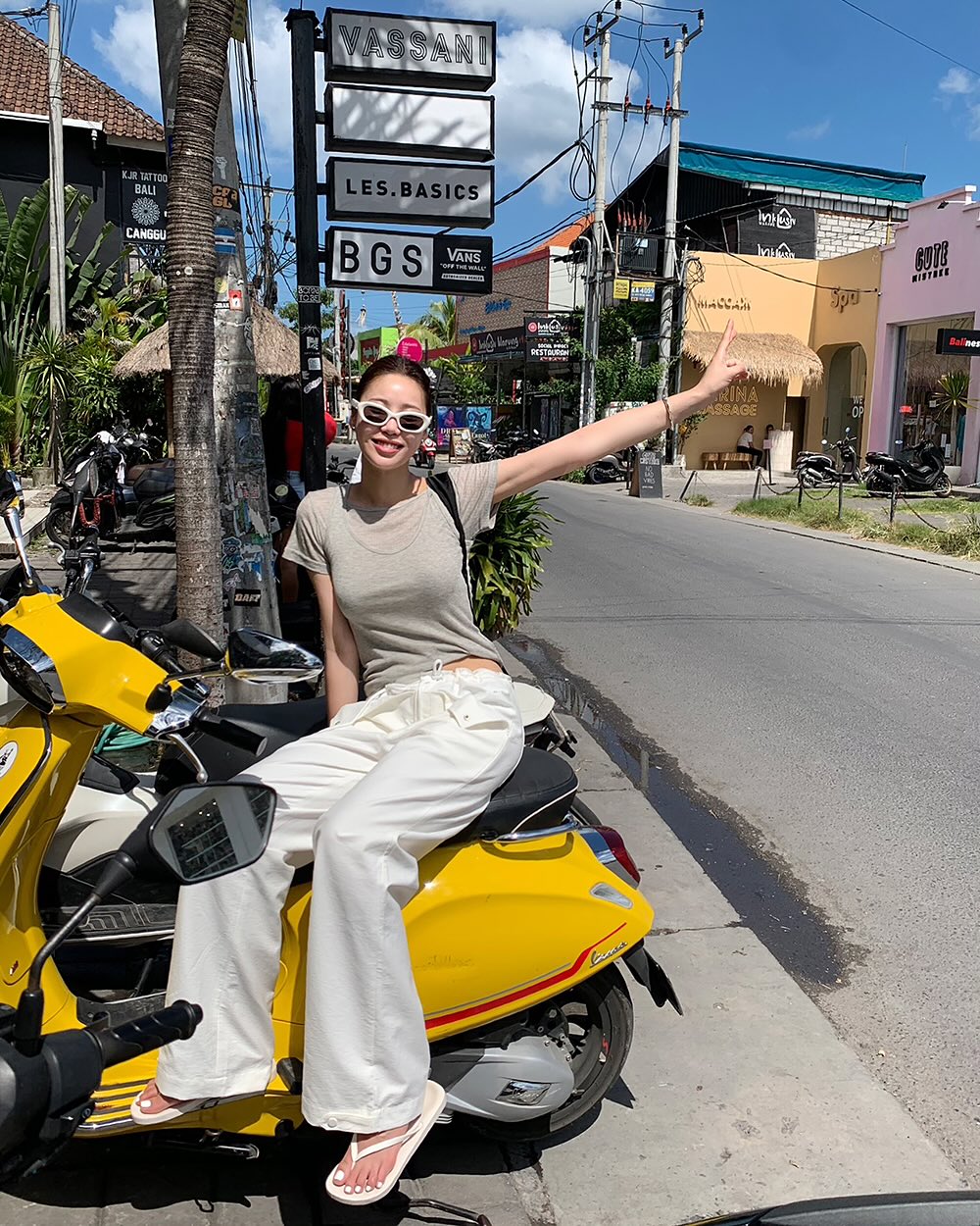 4 Cách phối quần ống rộng hoàn hảo cho chuyến du lịch thêm phong cách năm 2026 - Ảnh 6.