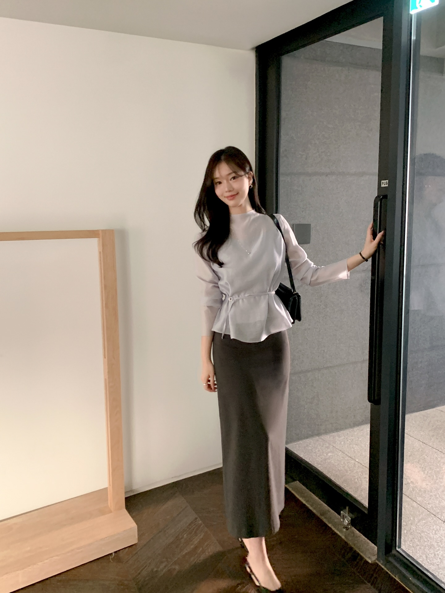 5 Mẫu &aacute;o blouse t&ocirc;n d&aacute;ng tuyệt đẹp cho m&ugrave;a h&egrave; 2026 , gi&uacute;p bạn cao r&aacute;o v&agrave; thon thả - Ảnh 7.