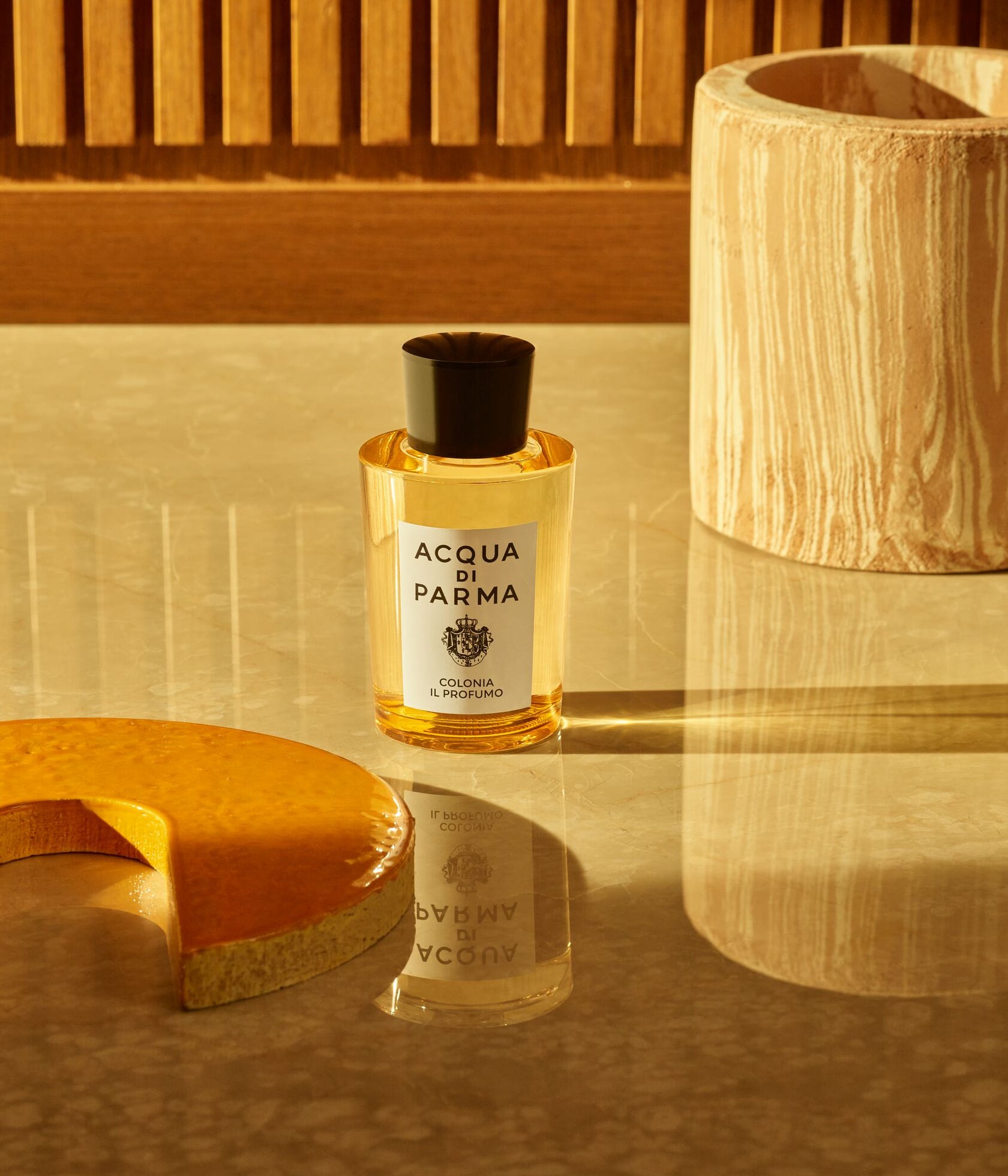 Đổi vận may với 8 lọ nước hoa vỏ cam chanh h&uacute;t lộc dễ chịu năm 2026 - Ảnh 2.