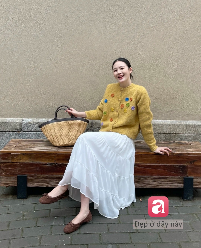 Muốn mặc chân váy dài mà không bị già, cứ thử 10 cách này - Ảnh 1.