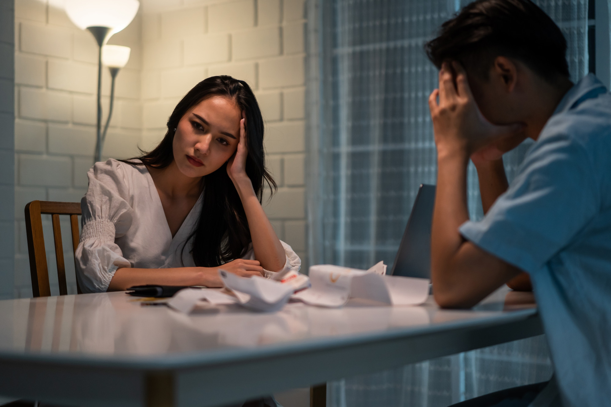 Chồng đưa hết lương cho t&ocirc;i giữ suốt 5 năm, đến khi mất việc t&ocirc;i mới biết m&igrave;nh kh&ocirc;ng hề c&oacute; tiền- Ảnh 1.