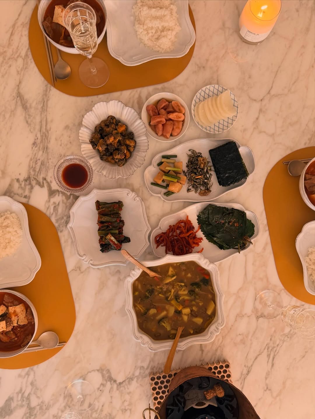 Song Hye Kyo th&acirc;n mật b&ecirc;n Raymond Chae giữa ồn &agrave;o ly h&ocirc;n với Song Joong Ki - Ảnh 2.