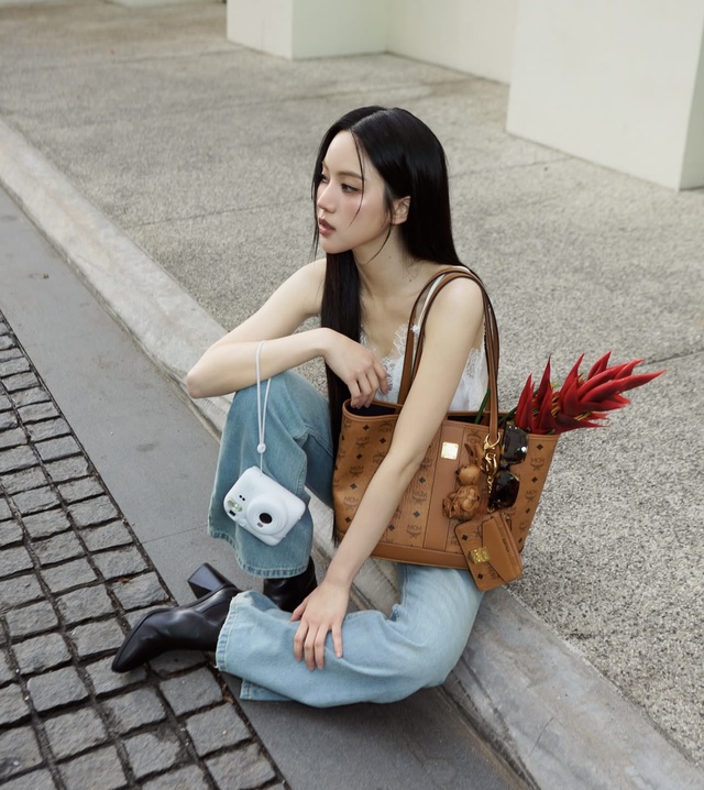 G&aacute;i xinh khoe nội y h&uacute;t gần 3 triệu lượt xem, ngo&agrave;i đời mặc đơn giản vẫn cuốn- Ảnh 6.