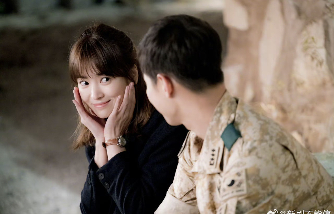 Hậu Duệ Mặt Trời: 10 Năm huyền thọai phim H&agrave;n kh&ocirc;ng thể thay thế năm 2026 - Ảnh 2.