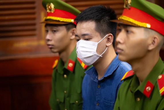 Chị g&aacute;i Quang Linh Vlogs l&ecirc;n tiếng sau 1 năm vụ kẹo Kera: Em m&igrave;nh đ&atilde; trả gi&aacute; - Ảnh 4.