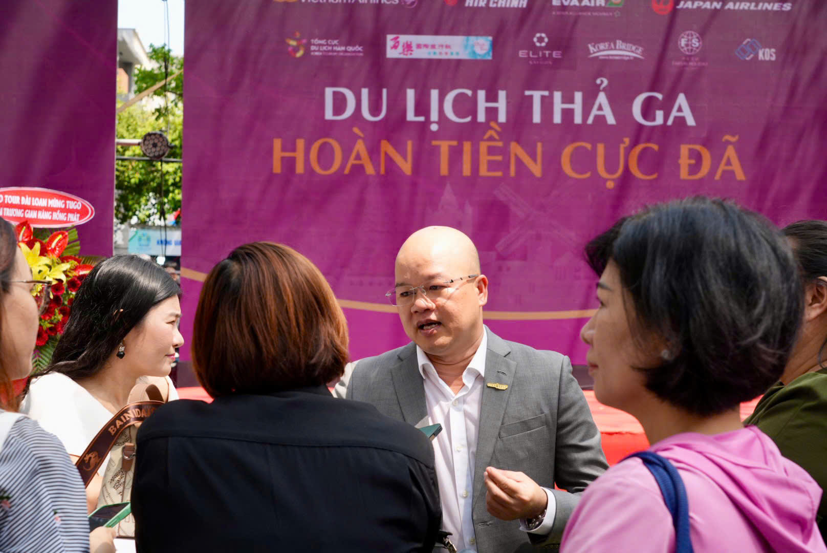 Hiện thực hóa mục tiêu phát triển sản phẩm du lịch cao cấp tại TP Hồ Chí Minh - Ảnh 1.