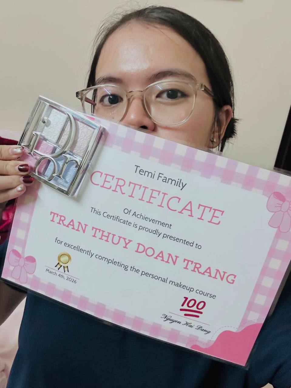 D&acirc;n văn ph&ograve;ng đổ x&ocirc; học makeup c&aacute; nh&acirc;n: Cần thiết hay chỉ l&agrave; tr&agrave;o lưu? - Ảnh 8.