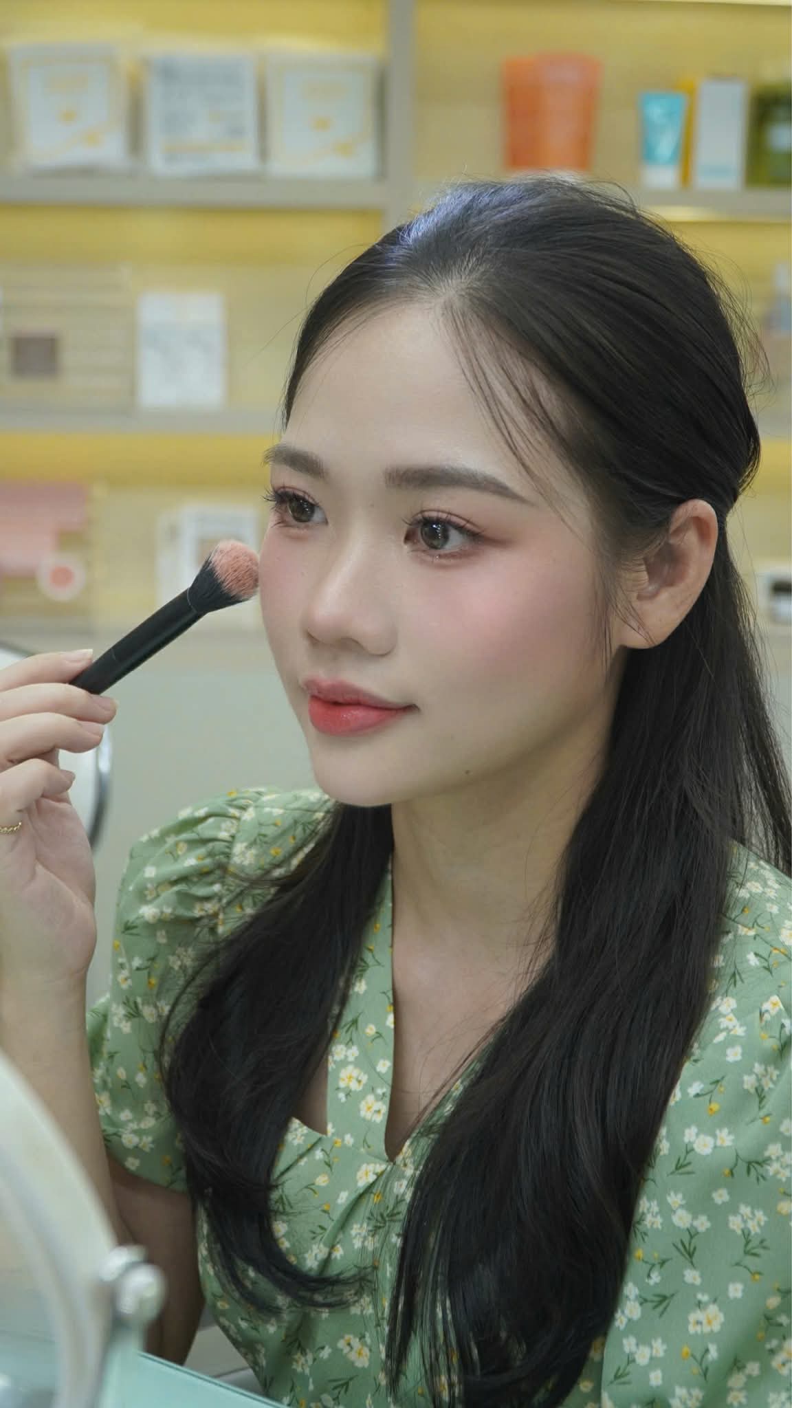 D&acirc;n văn ph&ograve;ng đổ x&ocirc; học makeup c&aacute; nh&acirc;n: Cần thiết hay chỉ l&agrave; tr&agrave;o lưu? - Ảnh 7.