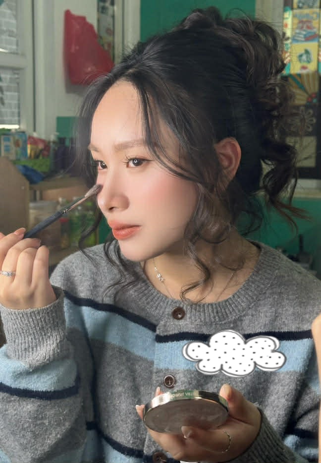 D&acirc;n văn ph&ograve;ng đổ x&ocirc; học makeup c&aacute; nh&acirc;n: Cần thiết hay chỉ l&agrave; tr&agrave;o lưu? - Ảnh 2.