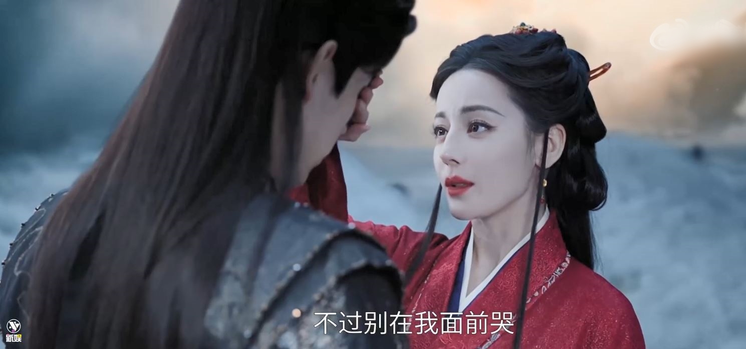 Hậu trường Bạch Nhật Đề Đăng: Địch Lệ Nhiệt Ba v&agrave; vẻ đẹp m&ecirc; hoặc 22 bạn trai cũ - Ảnh 3.