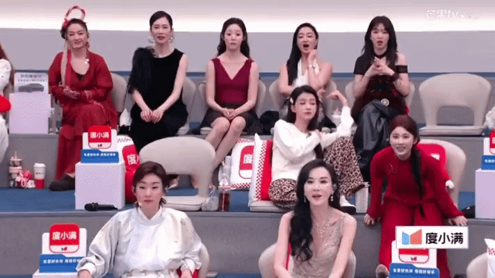 Biến căng tại show Đạp Gi&oacute;: Trang Ph&aacute;p v&agrave; c&aacute;c Chị Đẹp đ&igrave;nh c&ocirc;ng ngừng ghi h&igrave;nh - Ảnh 3.