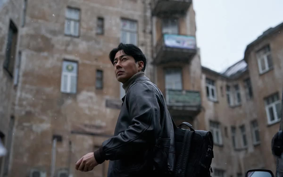 Phim mới của Jo In Sung g&acirc;y sốt to&agrave;n cầu - Ảnh 1.