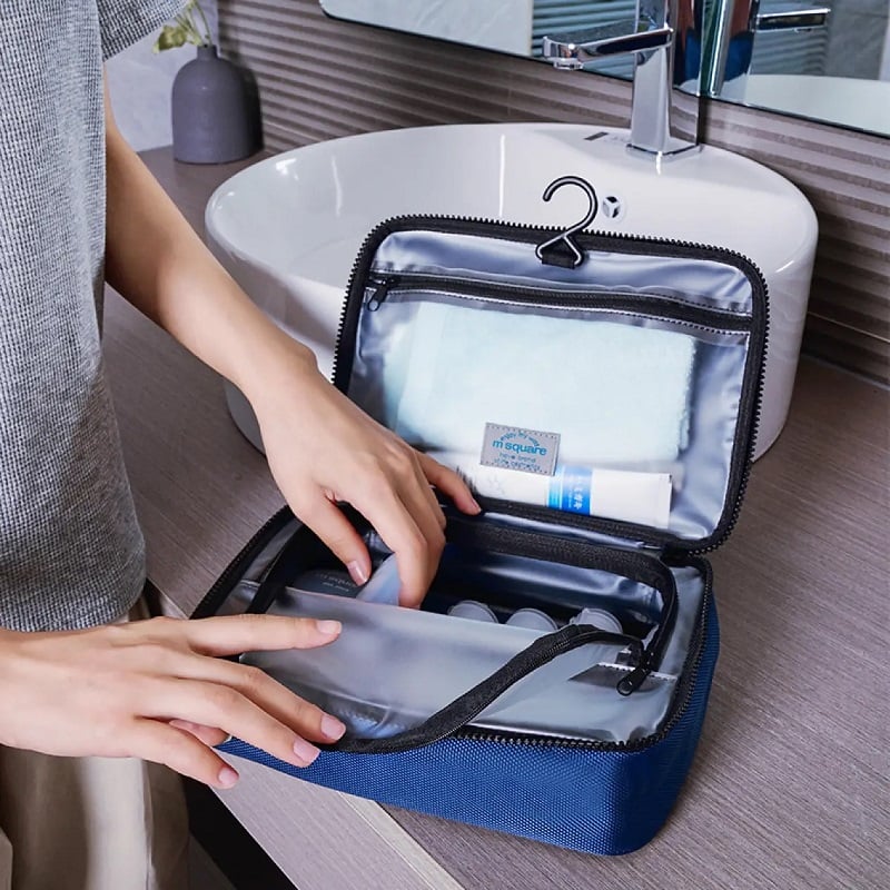 Xếp vali đi du lịch c&ugrave;ng gia đ&igrave;nh kh&ocirc;ng c&ograve;n &ldquo;đuối sức&rdquo;: 10 m&oacute;n nhỏ gi&uacute;p cả nh&agrave; khỏe hơn, đi xa vẫn thoải m&aacute;i - Ảnh 2.