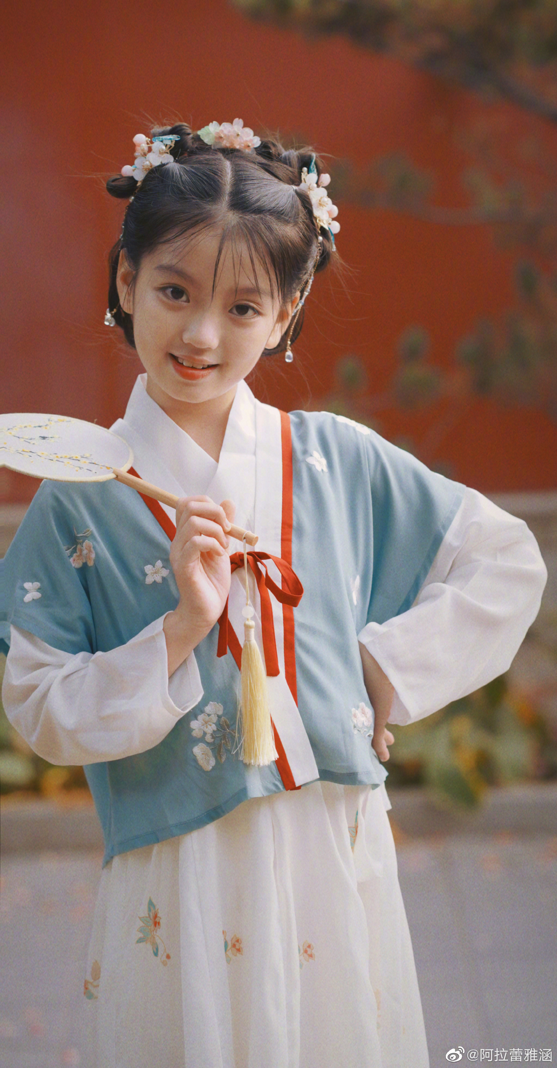 Hậu trường Bố Ơi M&igrave;nh Đi Đ&acirc;u Thế: Cuộc sống của Th&ocirc;i Nh&atilde; H&agrave;m v&agrave; h&agrave;nh tr&igrave;nh trở th&agrave;nh sao nh&iacute; - Ảnh 11.