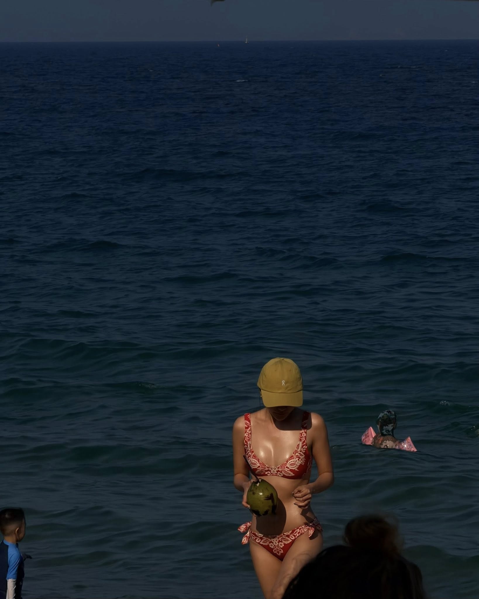 Hậu trường cuộc đua bikini m&ugrave;a h&egrave; 2026: Mỹ nh&acirc;n Vbiz khoe body n&oacute;ng bỏng - Ảnh 2.