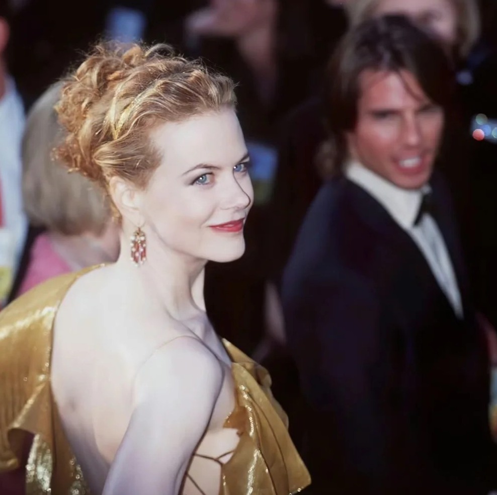 Từ tiếng s&eacute;t &aacute;i t&igrave;nh đến tờ đơn ly h&ocirc;n lạnh lẽo: B&iacute; ẩn sau cuộc chia tay của cặp vợ chồng biểu tượng nhan sắc thập ni&ecirc;n 90 - Ảnh 1.