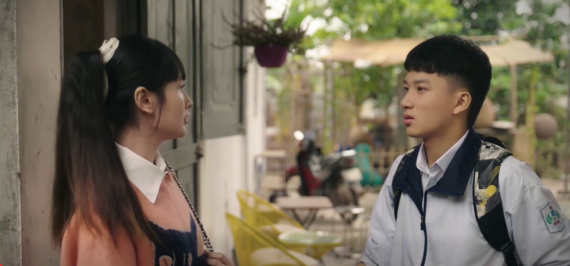 Phim Việt g&acirc;y tranh c&atilde;i về c&aacute;ch xưng h&ocirc; giữa chị em trong Bước Ch&acirc;n V&agrave;o Đời - Ảnh 2.