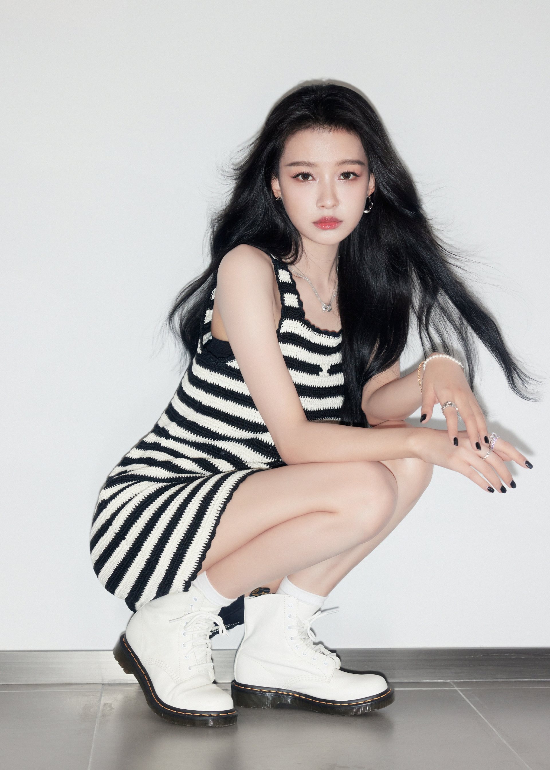 T&ocirc;n Di: Mỹ nh&acirc;n đẹp nhất Tỷ Tỷ 2026 v&agrave; cuộc sống đầy biến động t&igrave;nh cảm - Ảnh 14.