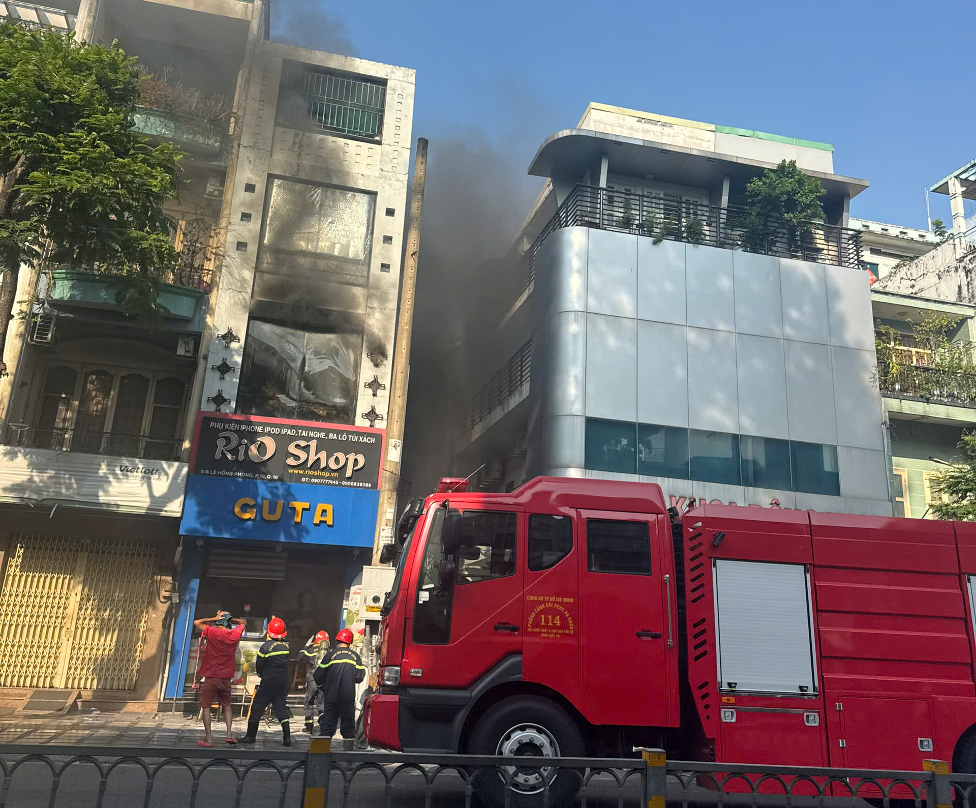 Ch&aacute;y nh&agrave; 4 tầng ở đường L&ecirc; Hồng Phong , TPHCM g&acirc;y hoang mang Ng&agrave;y 7 - 4 - 2026 - Ảnh 2.