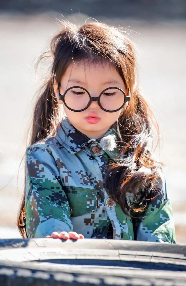 Hậu trường Bố Ơi M&igrave;nh Đi Đ&acirc;u Thế: Cuộc sống của Th&ocirc;i Nh&atilde; H&agrave;m v&agrave; h&agrave;nh tr&igrave;nh trở th&agrave;nh sao nh&iacute; - Ảnh 5.