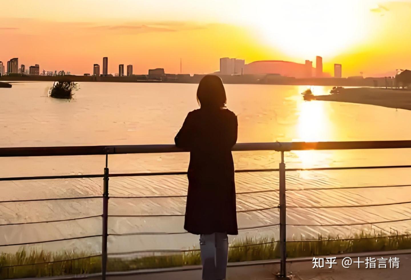 Chị g&aacute;i t&ocirc;i, 50 tuổi, ly h&ocirc;n sau 30 năm h&ocirc;n nh&acirc;n: Khi c&oacute; tiền ri&ecirc;ng, phụ nữ mới d&aacute;m chọn cuộc đời m&igrave;nh - Ảnh 1.