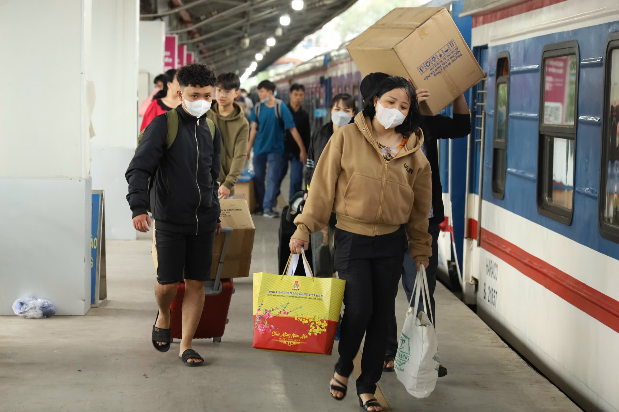 Ngành đường sắt tăng tải phục vụ lễ 30 - 4 và 1 - 5 năm 2026 - Ảnh 1. Ngành đường sắt tăng tải phục vụ lễ 30 - 4 và 1 - 5 năm 2026 - Ảnh 1.